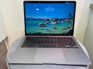 Apple MacBook Air M1 2020