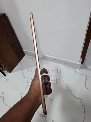 Apple iPad 7th Generation Wifi + Cellular