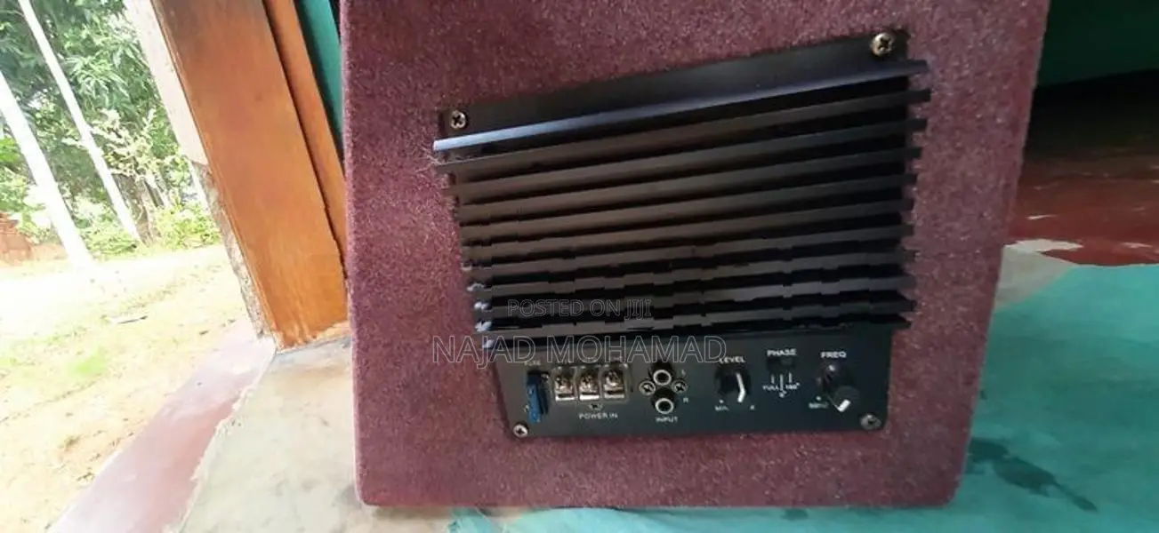 Geelong subwoofer 12