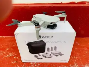 DJI Mini 2 SE Fly More Combo