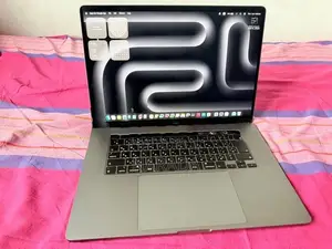 MACBOOK PRO 2019 (16”)