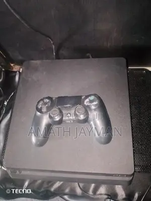 playstation 4 slim