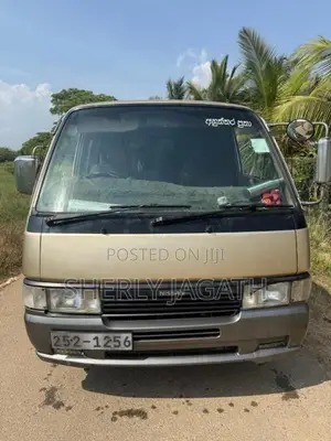 Nissan E24 1994 Van (Used)