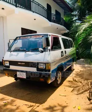 Mitsubishi L300 1981 Van (Used)