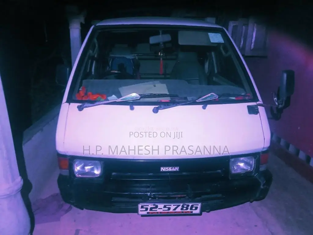 Nissan Largo 1991 Van (Used)
