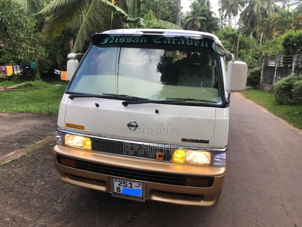 Nissan Caravan 1993 Van (Used)