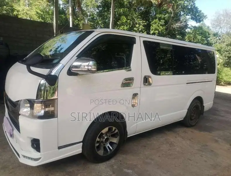 Toyota KDH 2006 Van (Used)