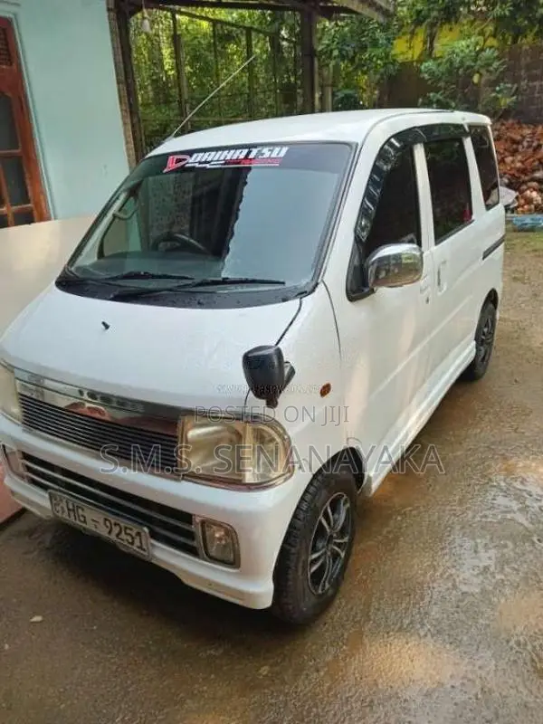 Daihatsu S200 1999 Van (Used)