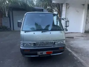 Nissan Caravan 1999 Van (Used)