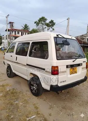Toyota LiteAce 1990 Van (Used)
