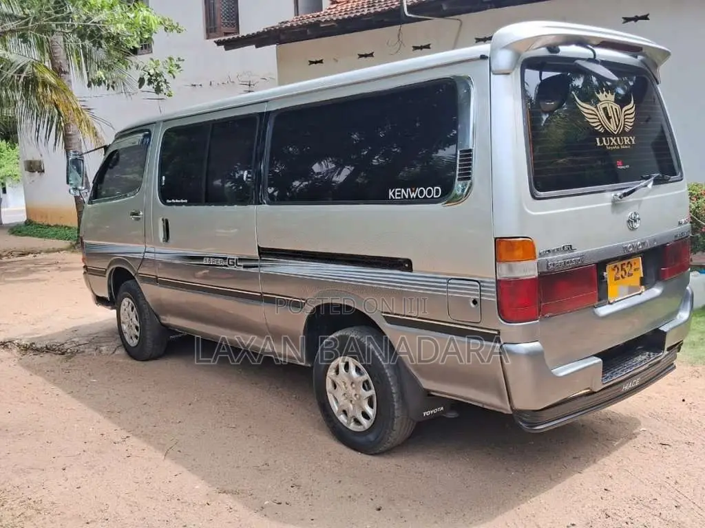 Toyota HIACE 1995 Van (Used)