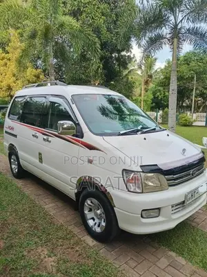 Toyota Noah 1998 Van (Used)