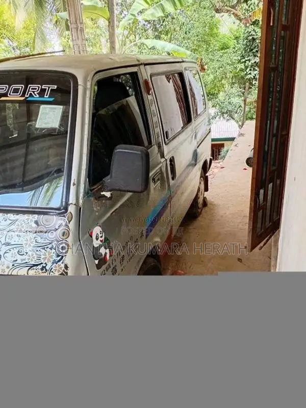 Suzuki Omni 2010 Van (Used)