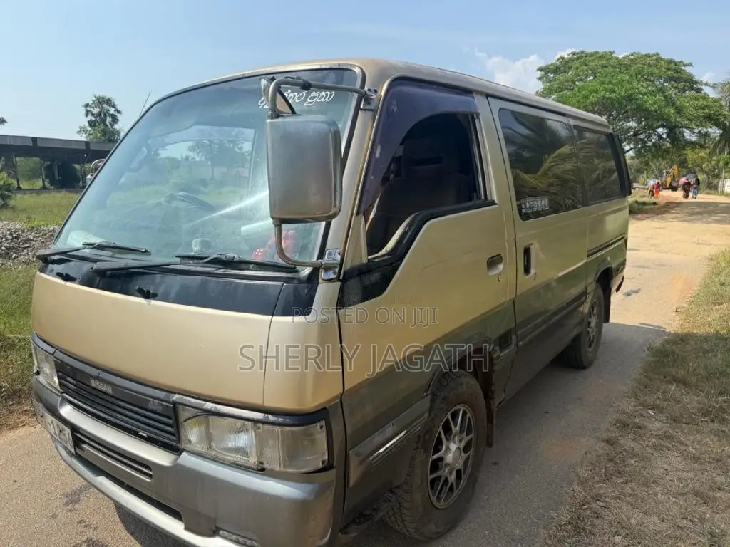 Nissan E24 1994 Van (Used)