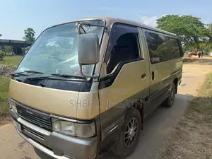Nissan E24 1994 Van (Used)