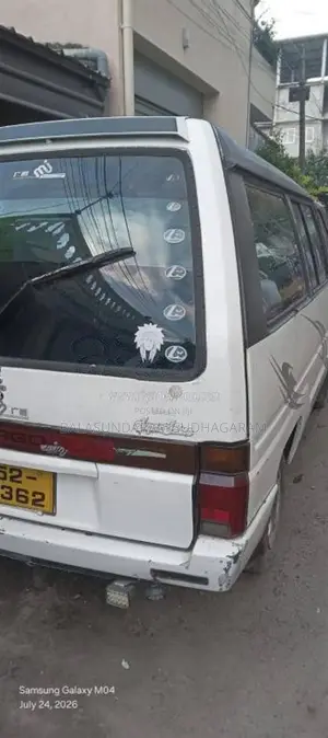 Nissan Largo 1991 Van (Used)