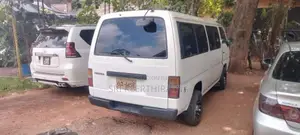 Nissan Caravan 1991 Van (Used)