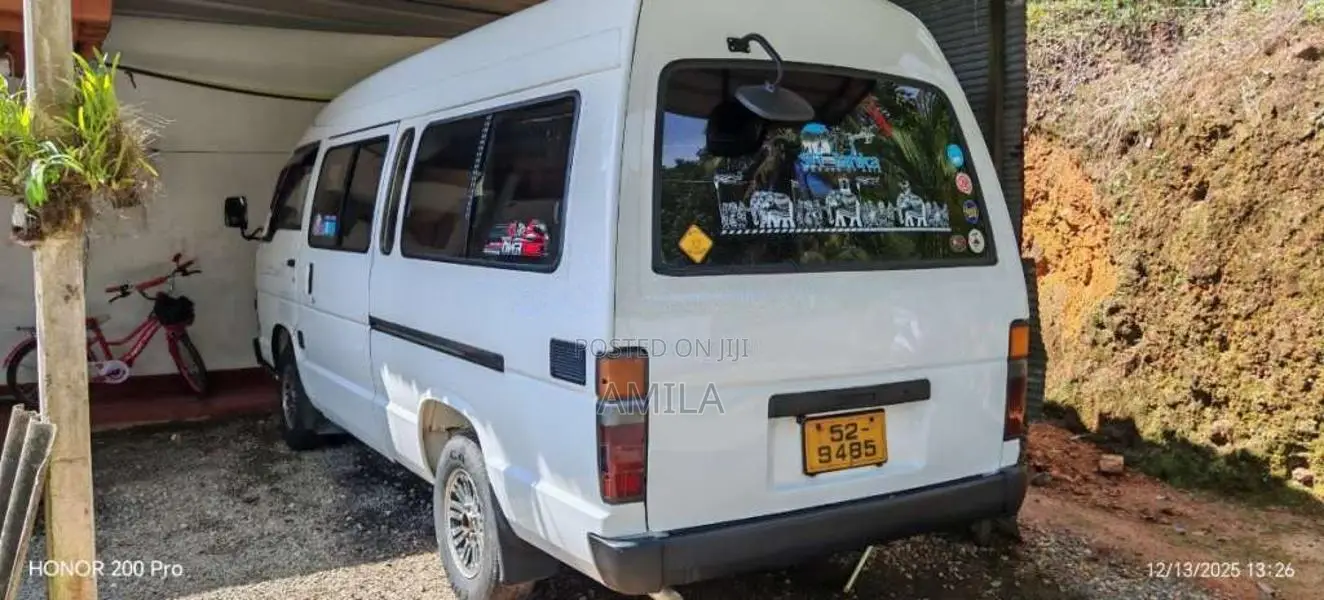 Toyota HIACE 1989 Van (Used)