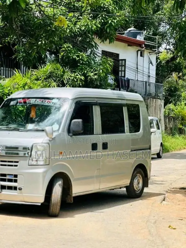 Suzuki 64 2007 Van (Used)