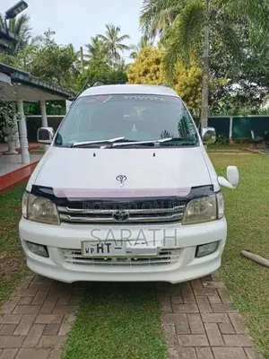 Toyota Noah 1998 Van (Used)