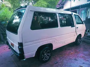 Nissan Largo 1991 Van (Used)
