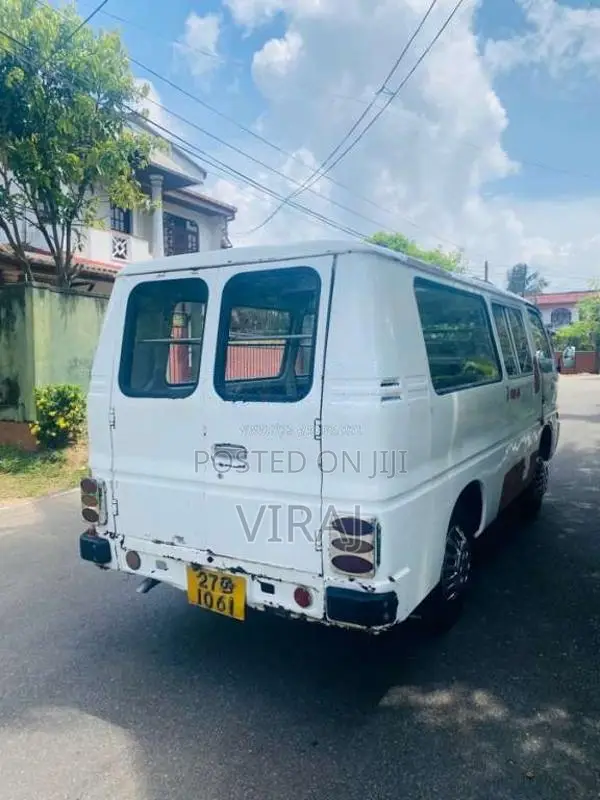 Isuzu ELF 150 1980 Van (Used)