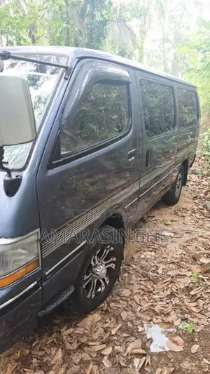 Toyota Hiace LH119 1997 Van (Used)
