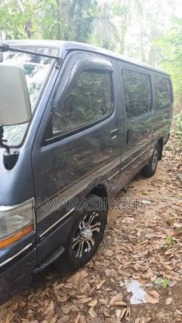 Toyota Hiace LH119 1997 Van (Used)