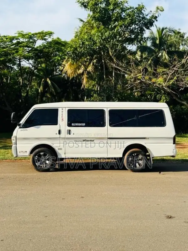 Mazda Bongo Brawny 1993 Van (Used)
