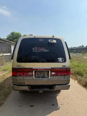 Nissan E24 1994 Van (Used)