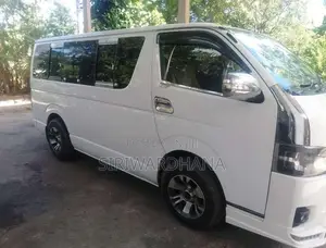Toyota KDH 2006 Van (Used)