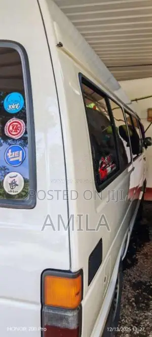 Toyota HIACE 1989 Van (Used)