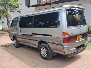 Toyota HIACE 1995 Van (Used)