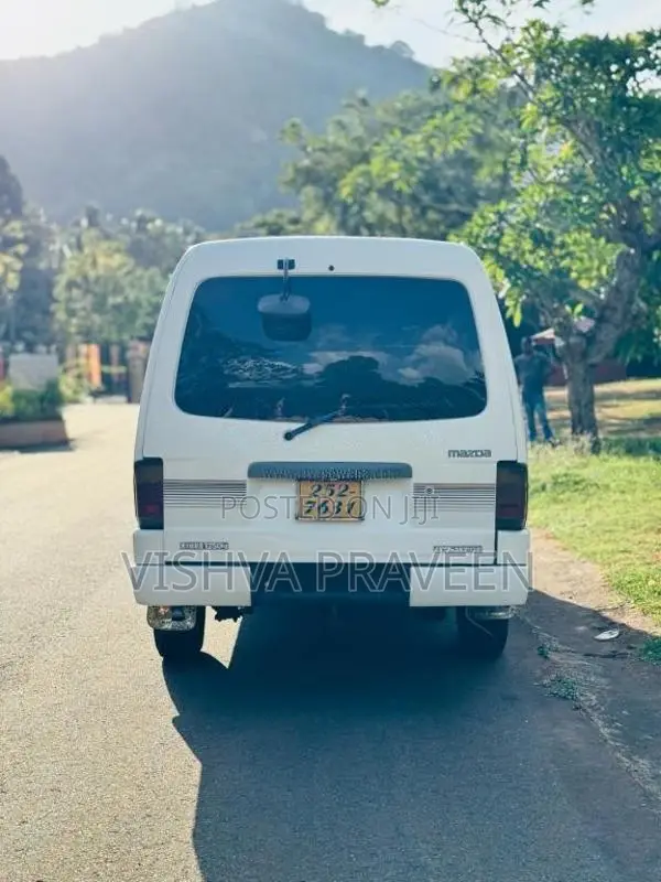 Mazda Bongo Brawny 1993 Van (Used)
