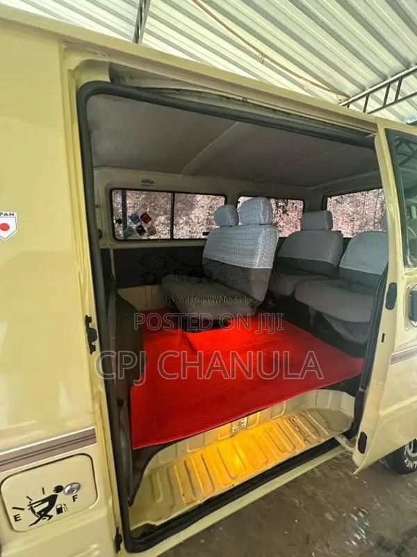 Mitsubishi Delica 1986 Van (Used)