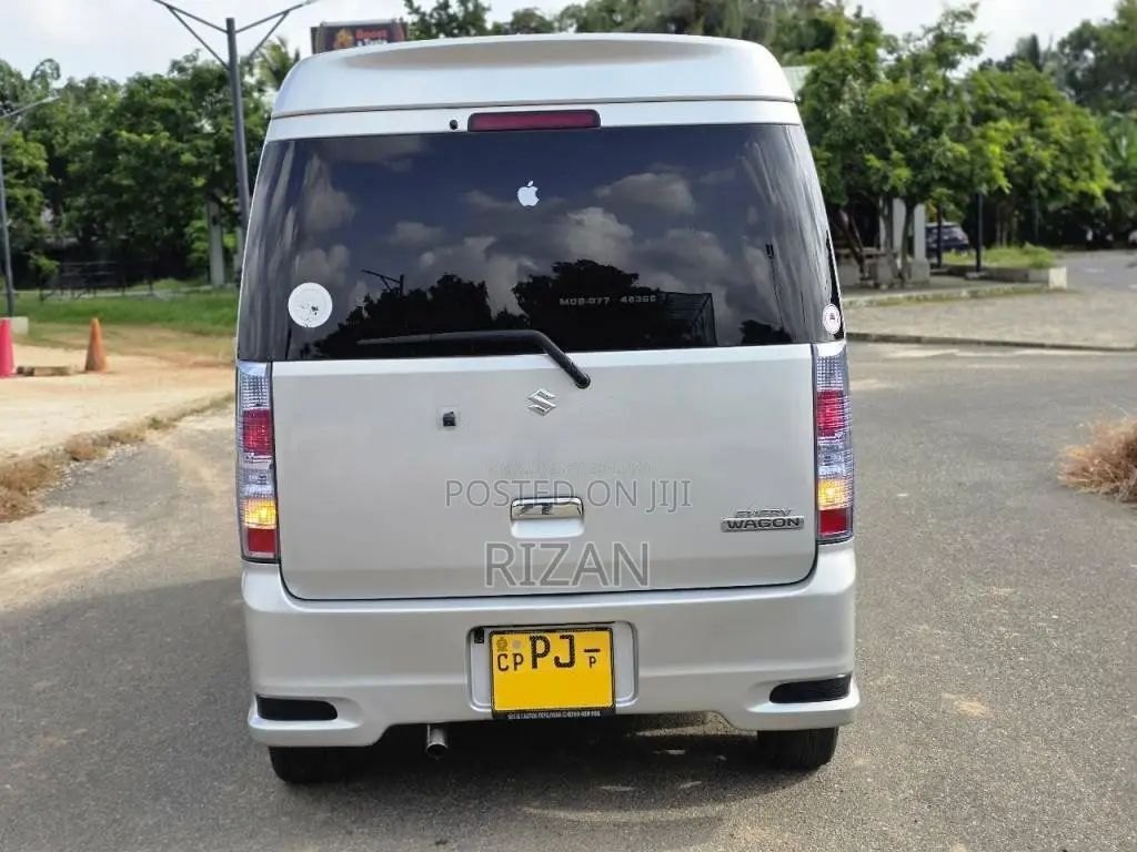 Suzuki Every Wagon 2018 Van (Used)