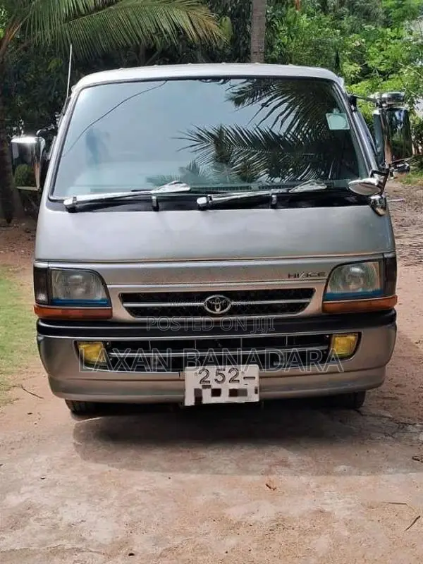 Toyota HIACE 1995 Van (Used)