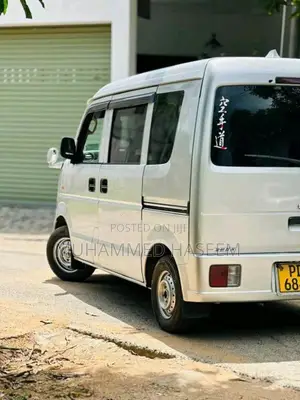 Suzuki 64 2007 Van (Used)