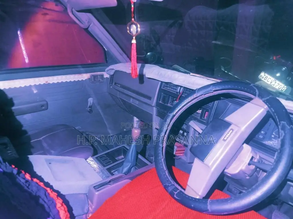 Nissan Largo 1991 Van (Used)