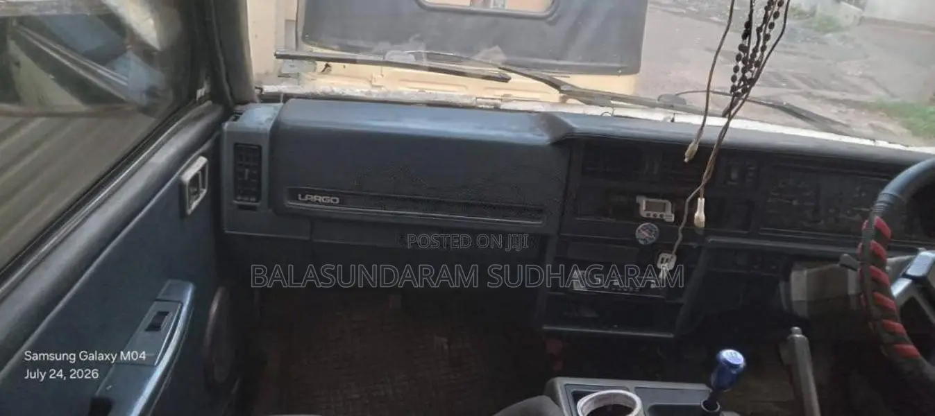 Nissan Largo 1991 Van (Used)