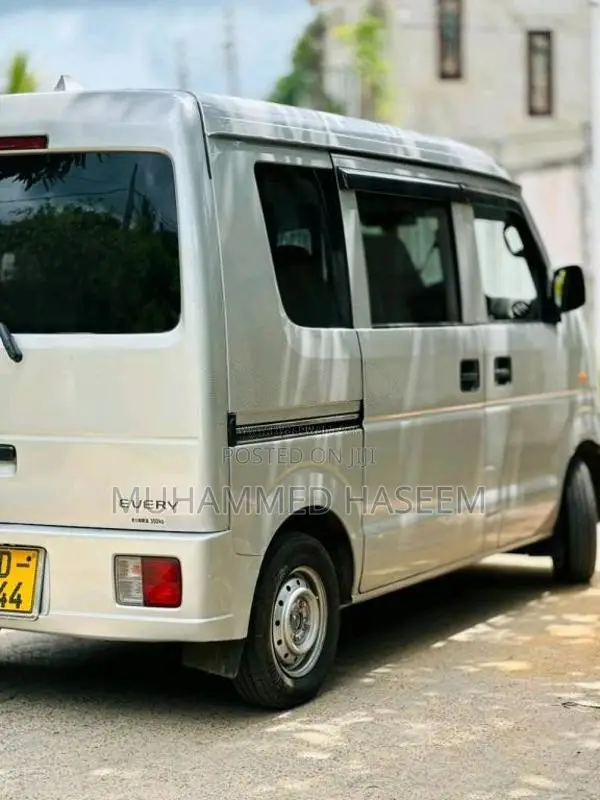 Suzuki 64 2007 Van (Used)