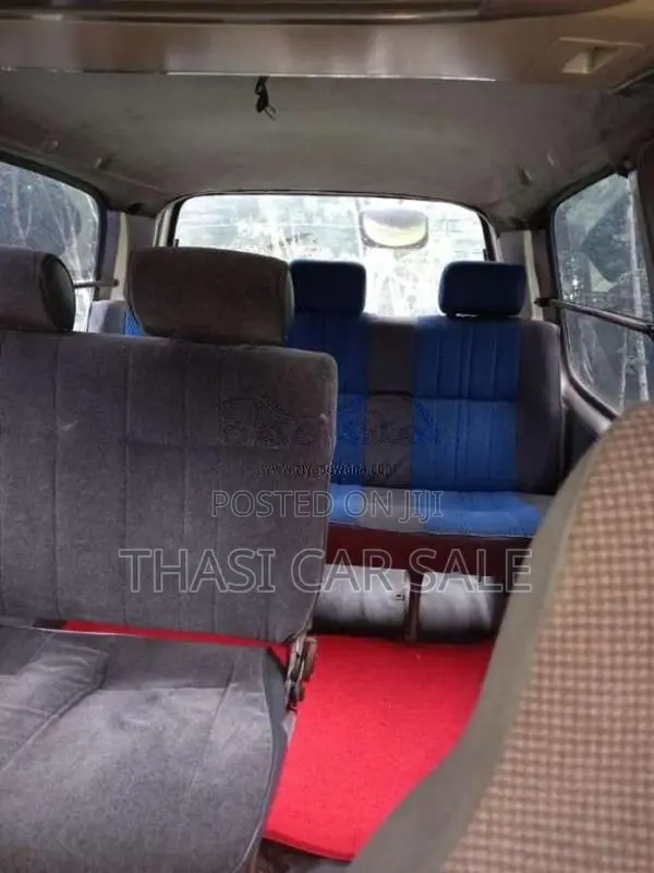 Nissan Serena 1992 Van (Used)