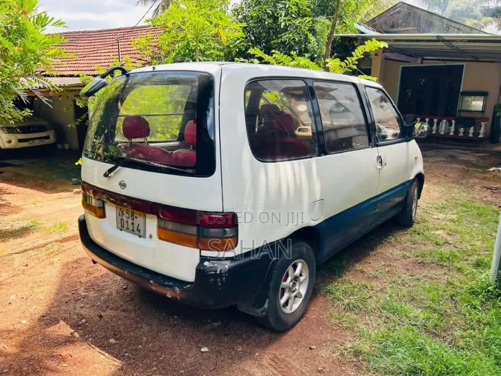 Nissan Serena 1992 Van (Used)