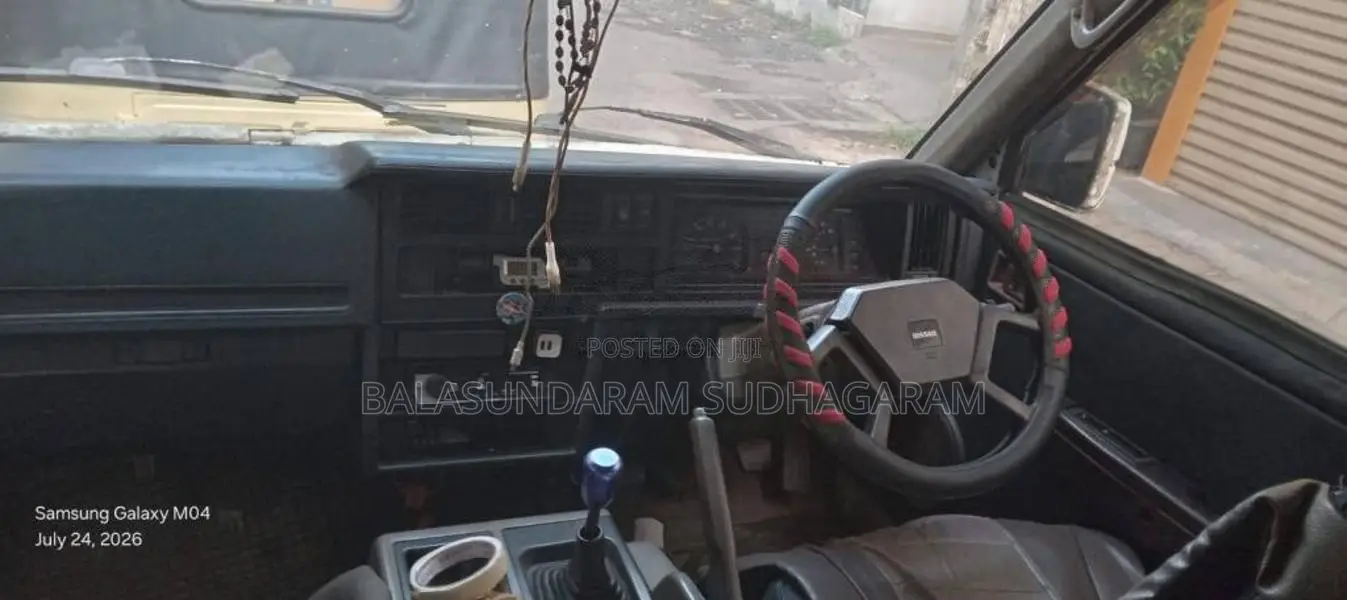 Nissan Largo 1991 Van (Used)