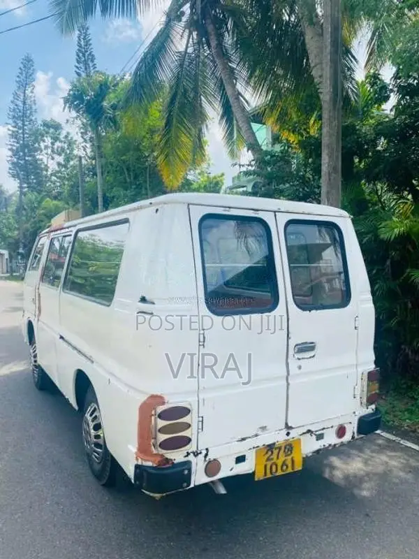 Isuzu ELF 150 1980 Van (Used)