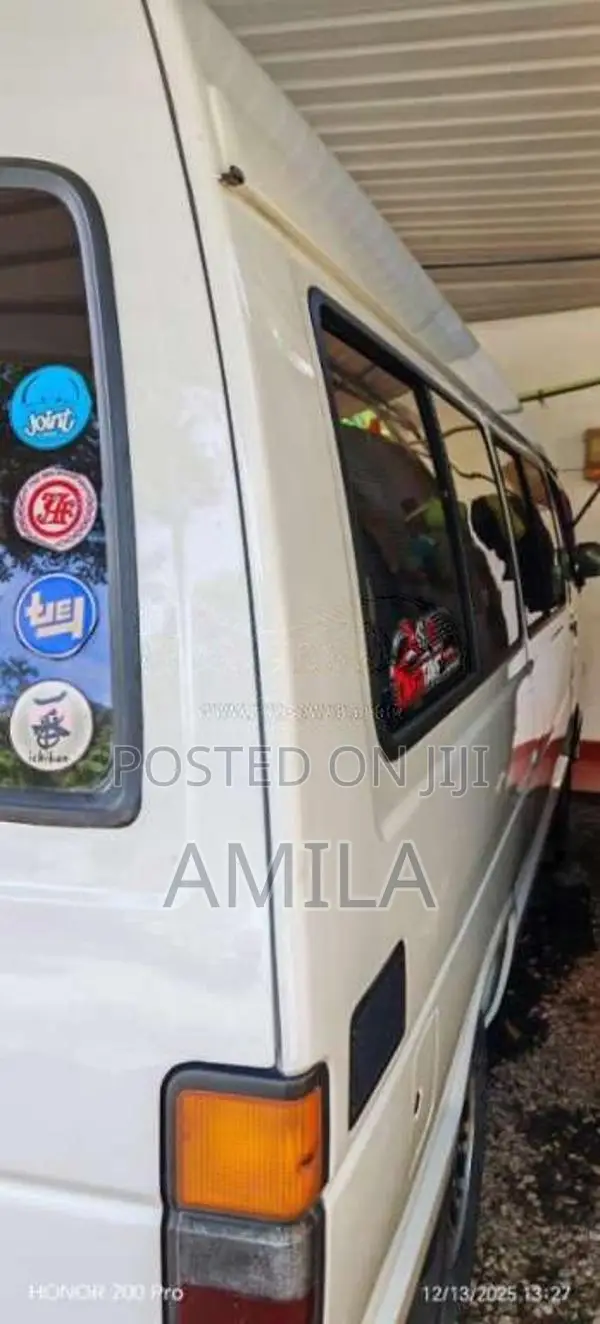 Toyota HIACE 1989 Van (Used)