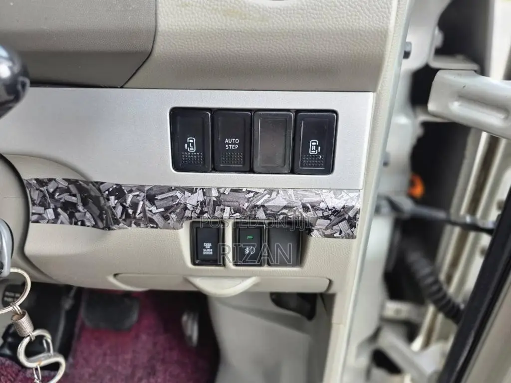 Suzuki Every Wagon 2018 Van (Used)