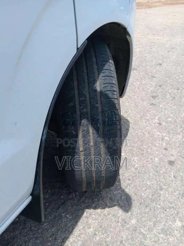 Suzuki Every 2013 Van (Used)