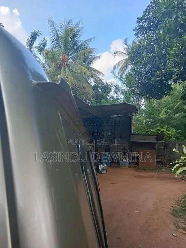 Nissan Caravan 1992 Van (Used)