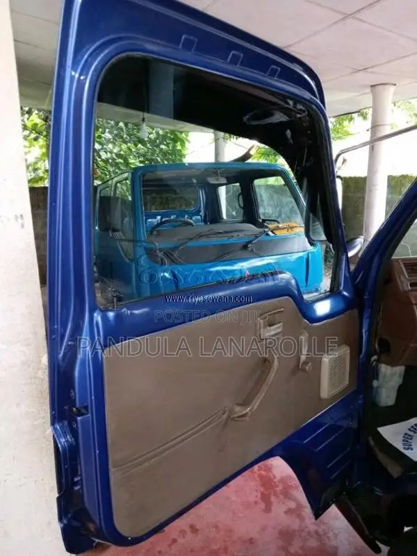 Isuzu Fargo 1994 Van (Used)